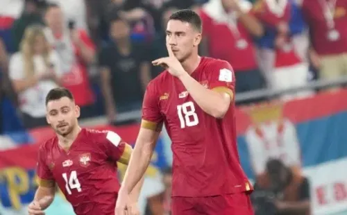 Dusan Vlahovic, con su selección en el último Mundial