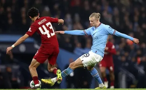 Acción de juego entre Liverpool y Manchester City. Getty.