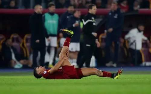 El momento en el que Paulo Dybala acusó dolor en su pierna derecha.