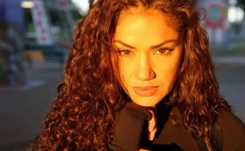 La peleadora no detiene su carrera pero, a la vez, sube mucho contenido en la plataforma (Twitter)