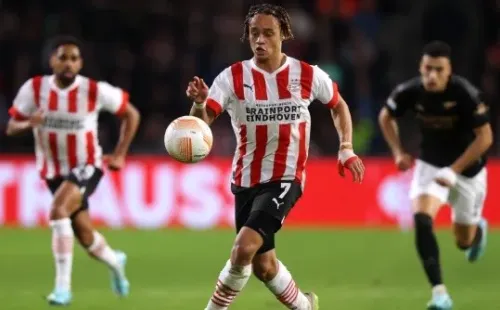 Xavi Simons, figura de PSV