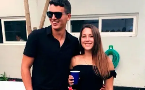 Una joven pareja que se muestra muy poco para los medios (Instagram)