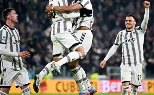 Juventus venció 4 a 2 a Torino como local.