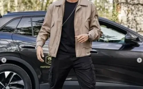 Kylian Mbappé y su Volkswagen Tiguan. Instagram.