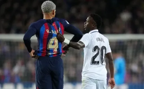 Vinícius Junior y Ronald Araújo, uno de los duelos del Barcelona vs. Real Madrid en el Camp Nou.