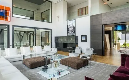 Lujosa y enorme mansión de Modric en las afueras de la capital española (Inmobiliaria Promora)