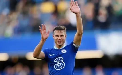 César Azpilicueta, 'prescindible' para Chelsea
