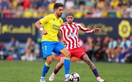 Ruben Sobrino y Rodrigo De Paul en el último cruce del Atlético de Madrid con Cádiz.