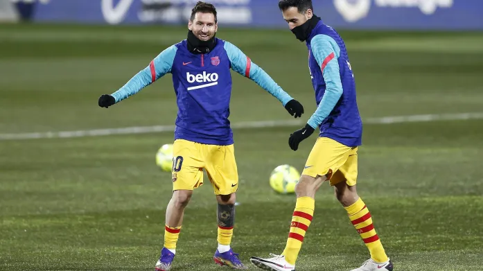 Loinel Messi junto a Sergio Busquets en la etapa que fueron compañeros en Barcelona. Getty Images