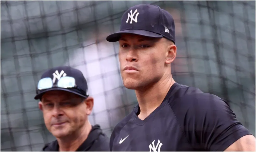 Aaron Judge y Aaron Boone (Foto: Steph Chambers | Getty Images)