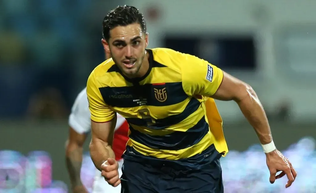 GOIANIA, BRAZIL – JUNE 23: Leonardo Campana of Ecuador controls the ball during a Group B match between Ecuador and Peru as part of Copa America Brazil 2021 at Estadio Olimpico on June 23, 2021 in Goiania, Brazil. (Photo by Alexandre Schneider/Getty Images)