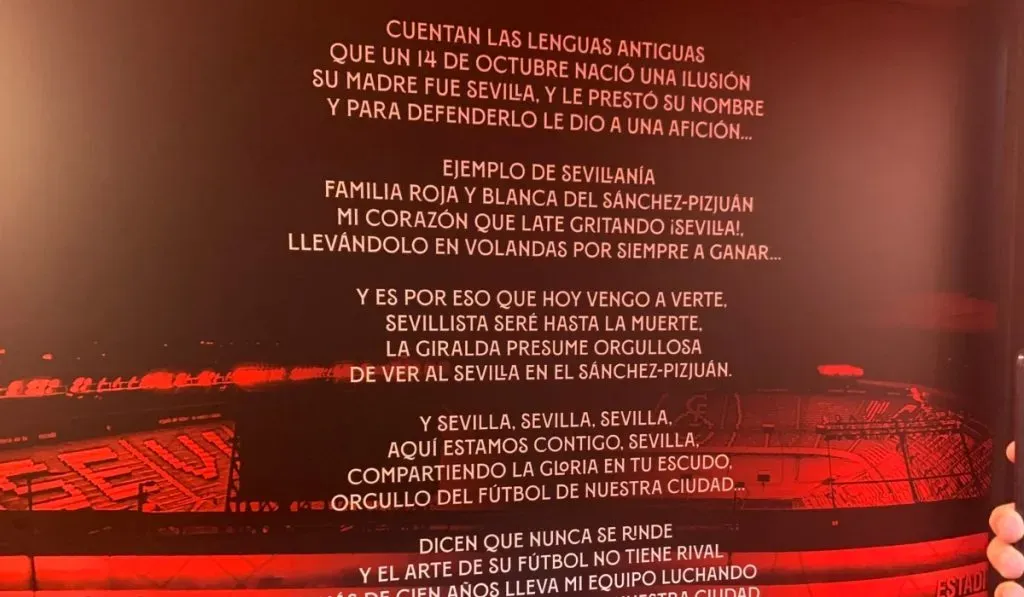 Túnel de vestuarios Sevilla FC: Bolavip