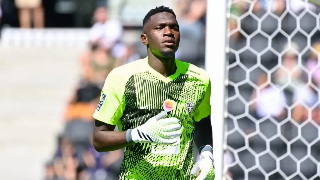 Yahia Fofana, arquero de Angers (IMAGO / PanoramiC).