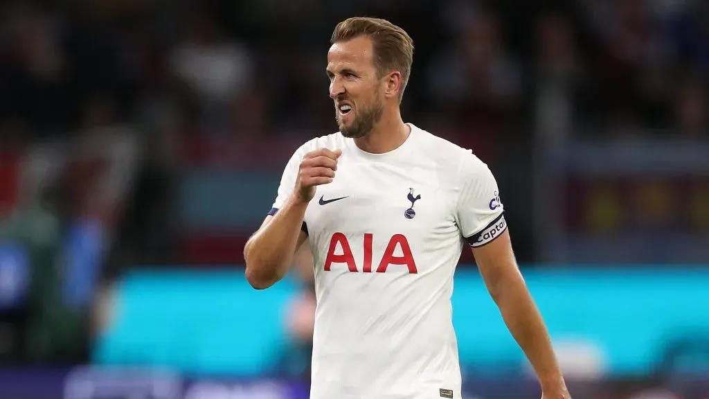 Tottenham se aseguró competir por repatriar a Kane en el futuro con la cláusula del contrato.