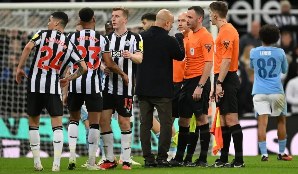 Protestas de Pep Guardiola vs. Newcastle: Getty Images
