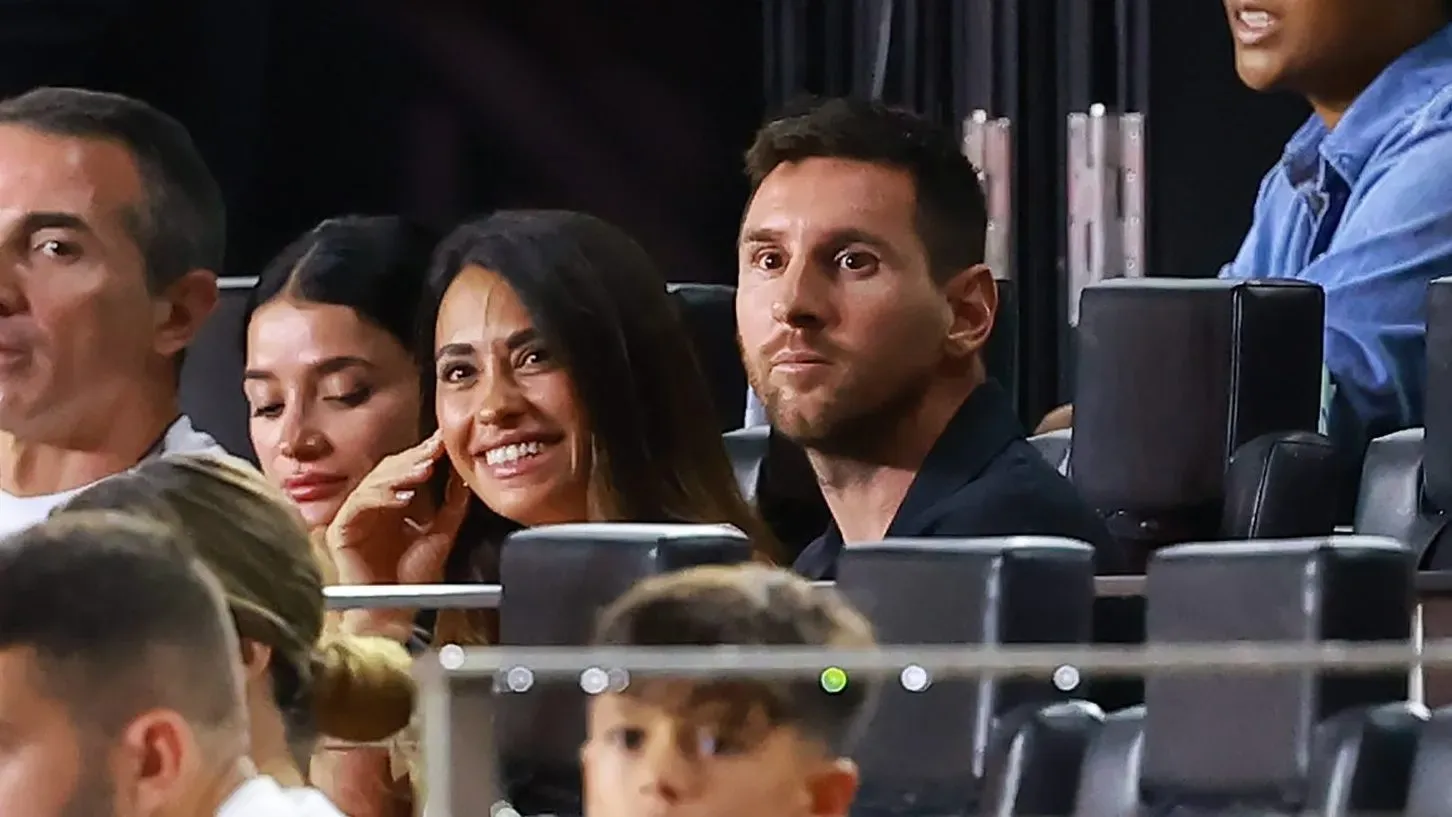 Lionel Messi junto a su mujer Antonela Roccuzzo. Getty Images.