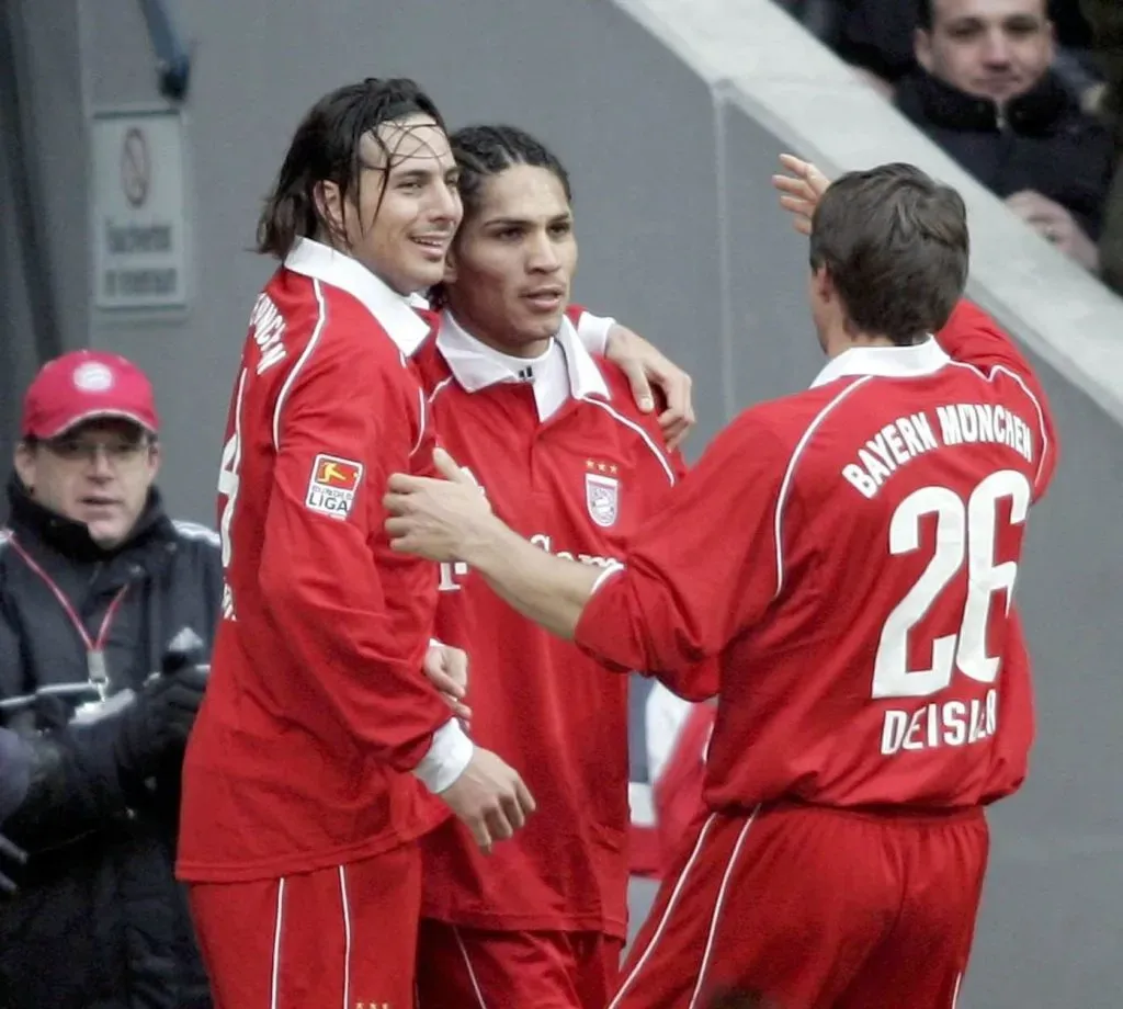 Claudio Pizarro y Paolo Guerrero durante su época en el Bayern Múnich. | Créditos: Getty Images.