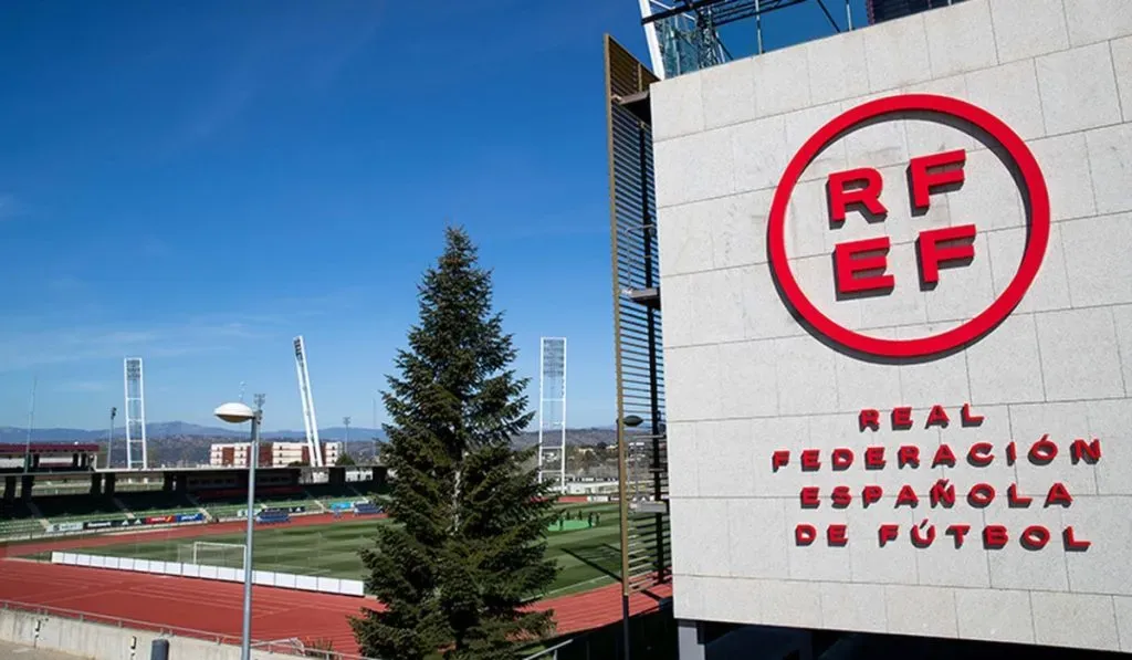 Ciudad de Fútbol de Las Rozas: TW