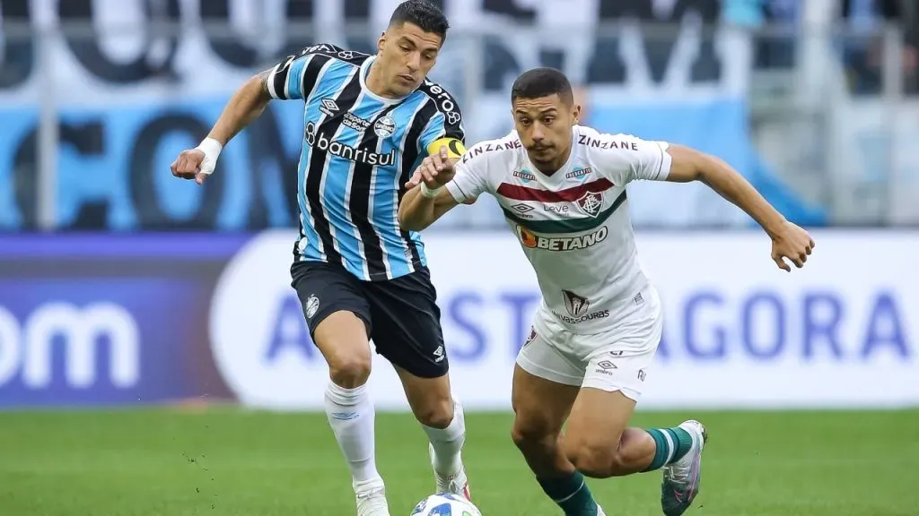 André, enfrentándose a Luis Suárez en el Brasileirao (Getty Images).