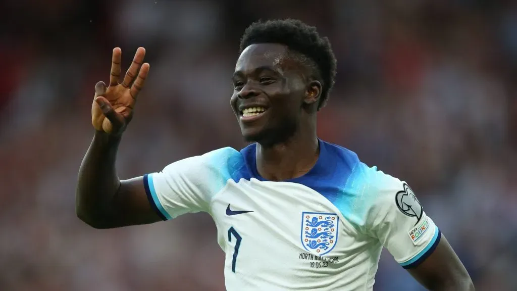 Bukayo Saka no jugará con Inglaterra.
