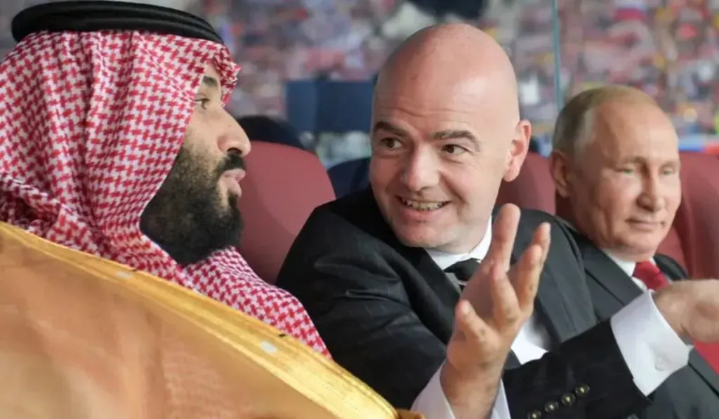 Mohamed Bin Salman y Gianni Infantino: Getty Images