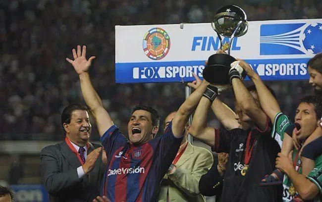 San Lorenzo fue el primer campeón de la Copa Sudamericana, en 2002.