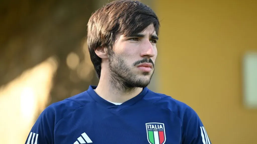 Tonali, en uno de los últimos entrenamientos con Italia (Getty Images).