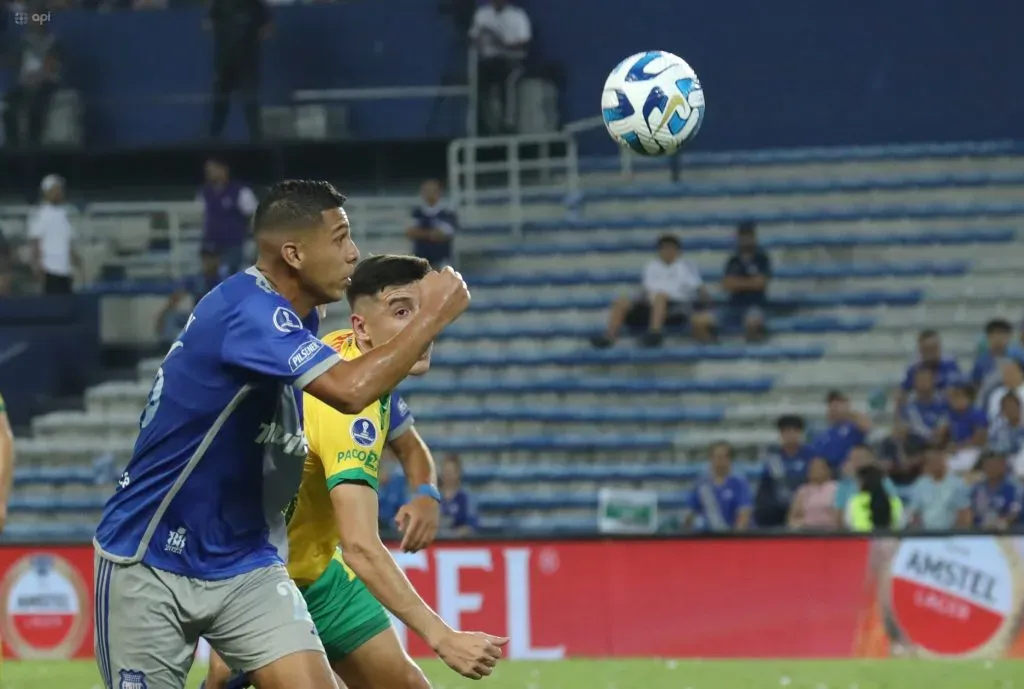 Luis Fernando León es uno de los fijos de Emelec en el once de Hernán Torres. (FOTO: API)