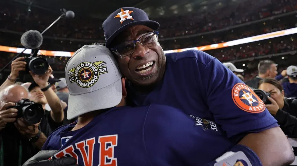José Altuve y Dusty Baker en el título de la Serie Mundial 2022. (Foto: Getty Images)