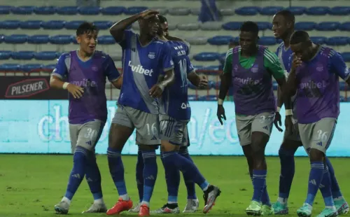 Aníbal Chalá hizo el primer gol de Emelec ante Universidad Católica en la pasa fecha de la LigaPro. (Foto: API)