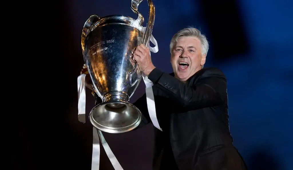 Carlo Ancelotti y una de sus Champions ganadas en Real Madrid: Getty Images