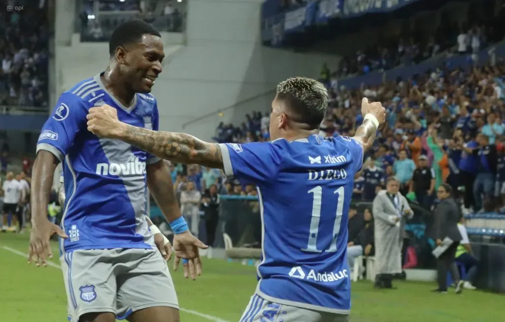 Bryan Angulo se marcha de Emelec después de marcar 0 goles en toda la temporada con los azules. (FOTO: API)
