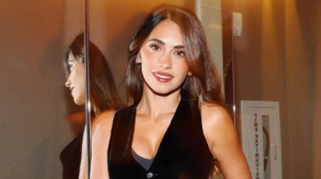 Antonela con el maquillaje de Victoria Beckham. (Foto: Instagram / @antonelaroccuzzo)