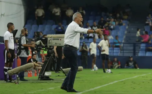 Hernán Torres no pudo clasificar a Emelec para un torneo internacional en la temporada 2024. (FOTO: API)