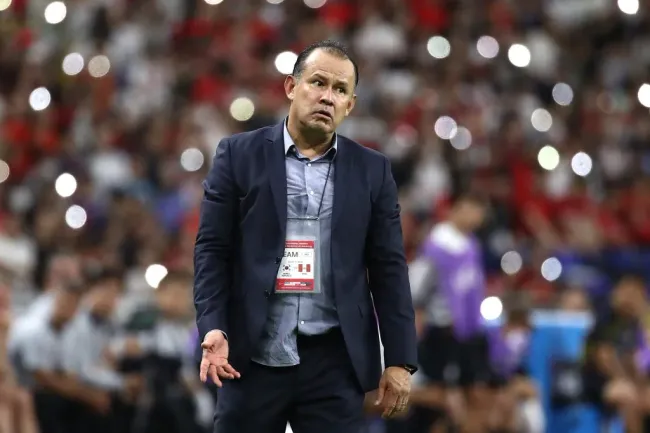Reynoso, técnico de Perú. (Foto: Selección Peruana Prensa)