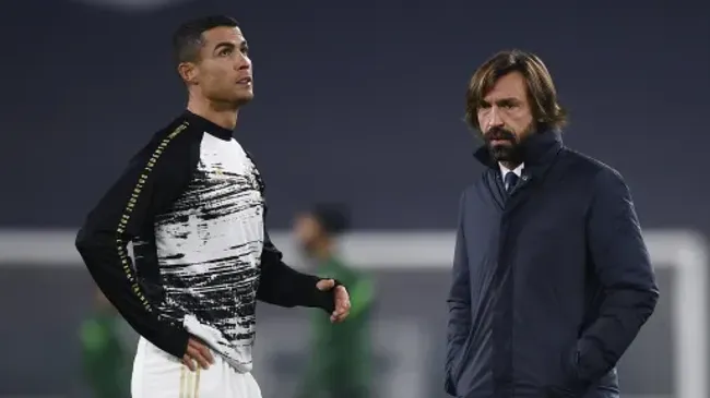 Cristiano Ronaldo y Pirlo coincidieron como futbolista-entrenador en Juventus.