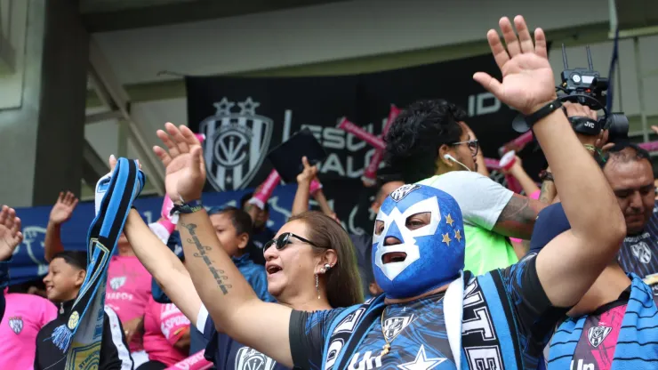 Los primeros hinchas ya han llegado al estadio Banco Guayaquil