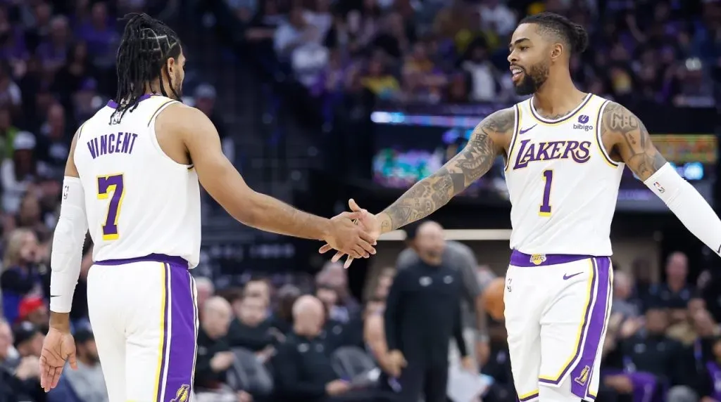 Gabe Vincent y D’Angelo Russell, los bases de Lakers. (Foto: Getty Images)