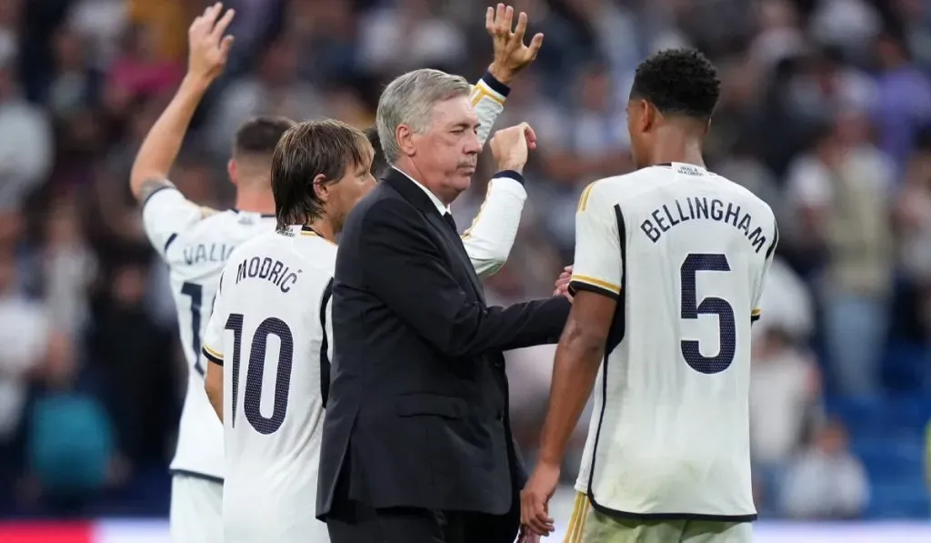 Carlo Ancelotti festeja con sus jugadores el triunfo ante Getafe: Getty Images