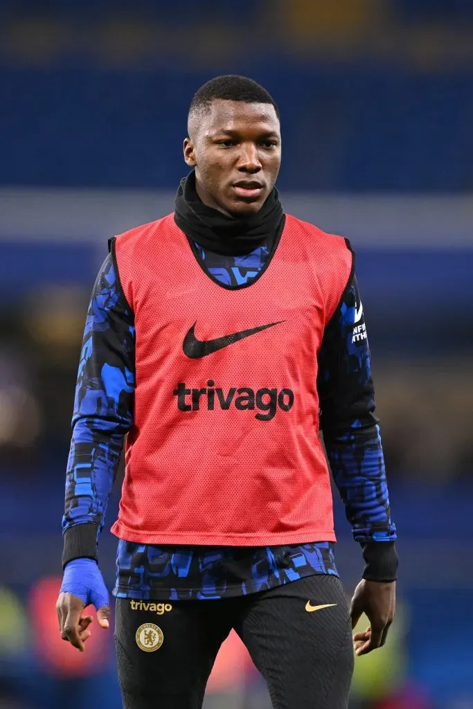 Moisés Caicedo y Chelsea están siendo eliminados en los cuartos de final de la Copa de la Liga. (Foto: GettyImages)