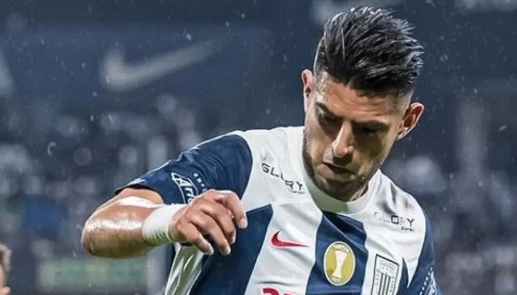 Zambrano jugando para Alianza. (Foto: Alianza Lima Prensa)
