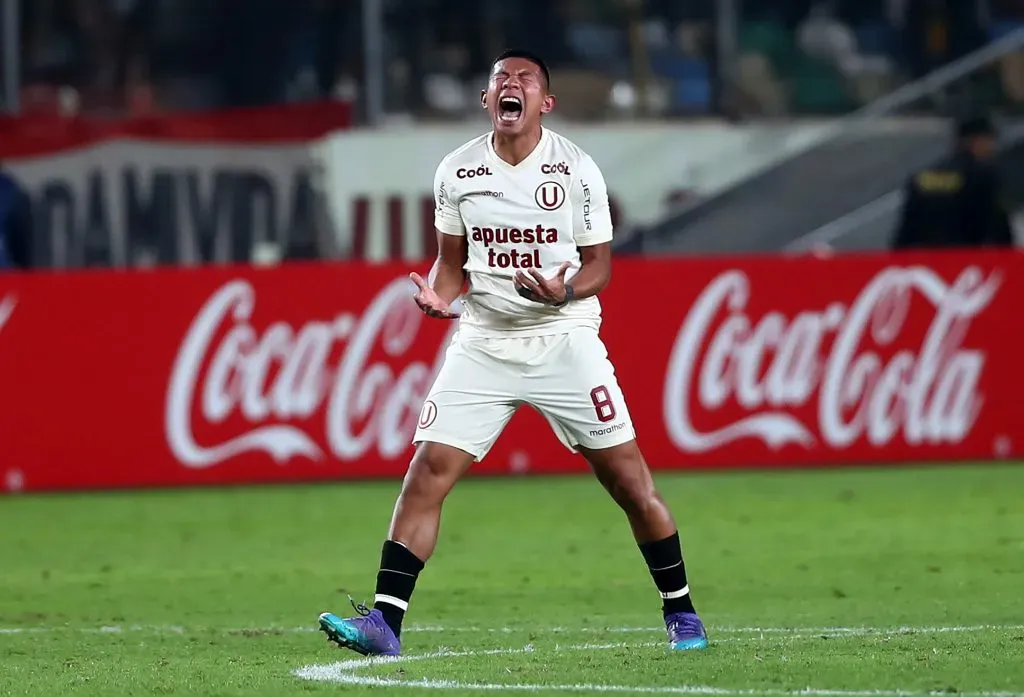 Edison Flores jugando la Copa Sudamericana. (Foto: Getty).