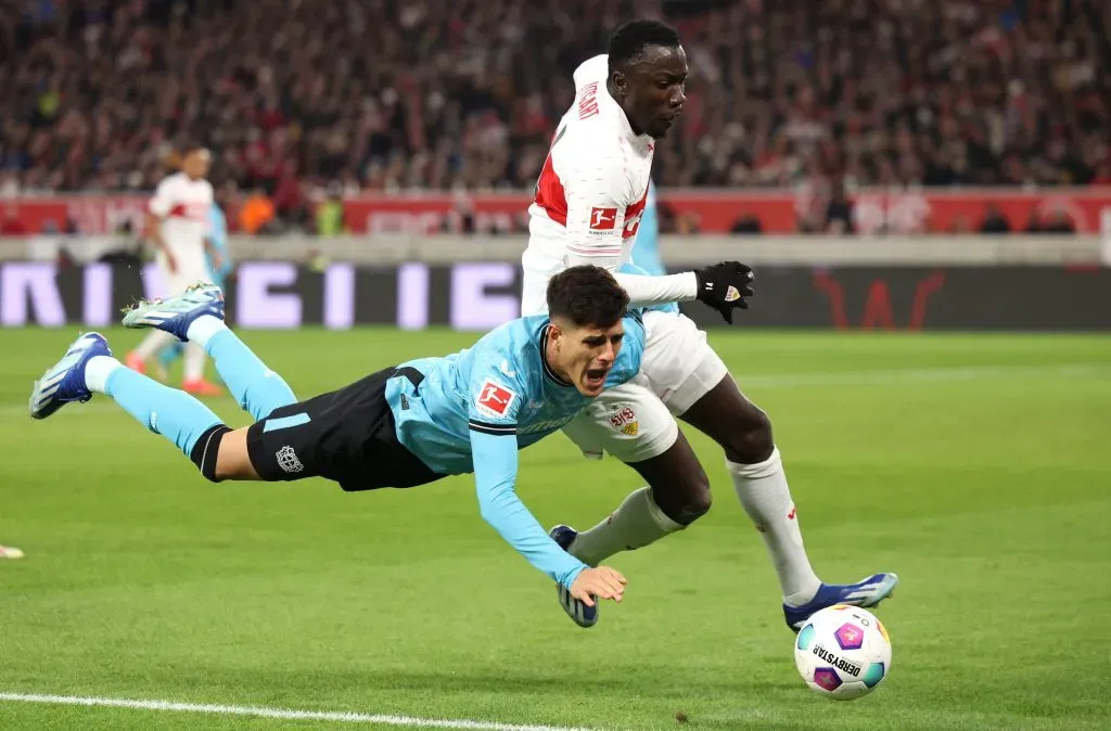 Piero Hincapié comenzó como titular con el Bayer Leverkusen y fue uno de los más destacados en defensa. (Foto: GettyImages)