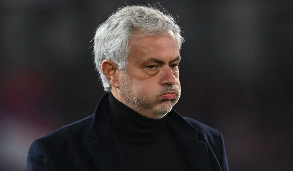 José Mourinho en uno de sus últimos partidos por Roma: Getty Images