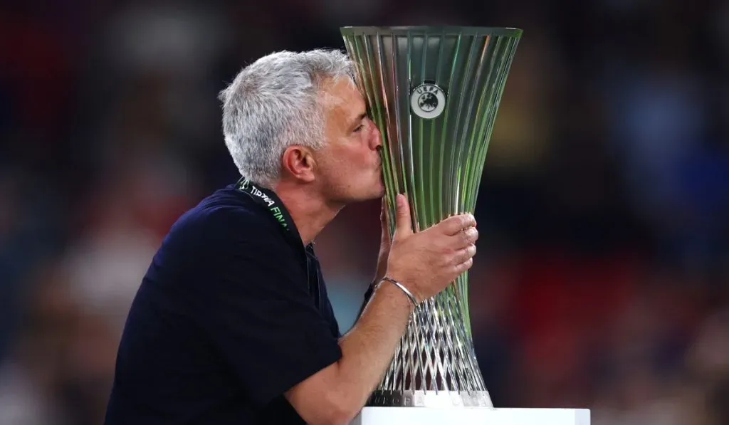 José Mourinho y la final de Conference League ganada con Roma: Getty Images