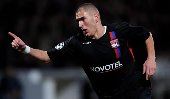 Karim Benzema en sus inicios por Lyon, ¿Vuelve a casa?: Getty Images