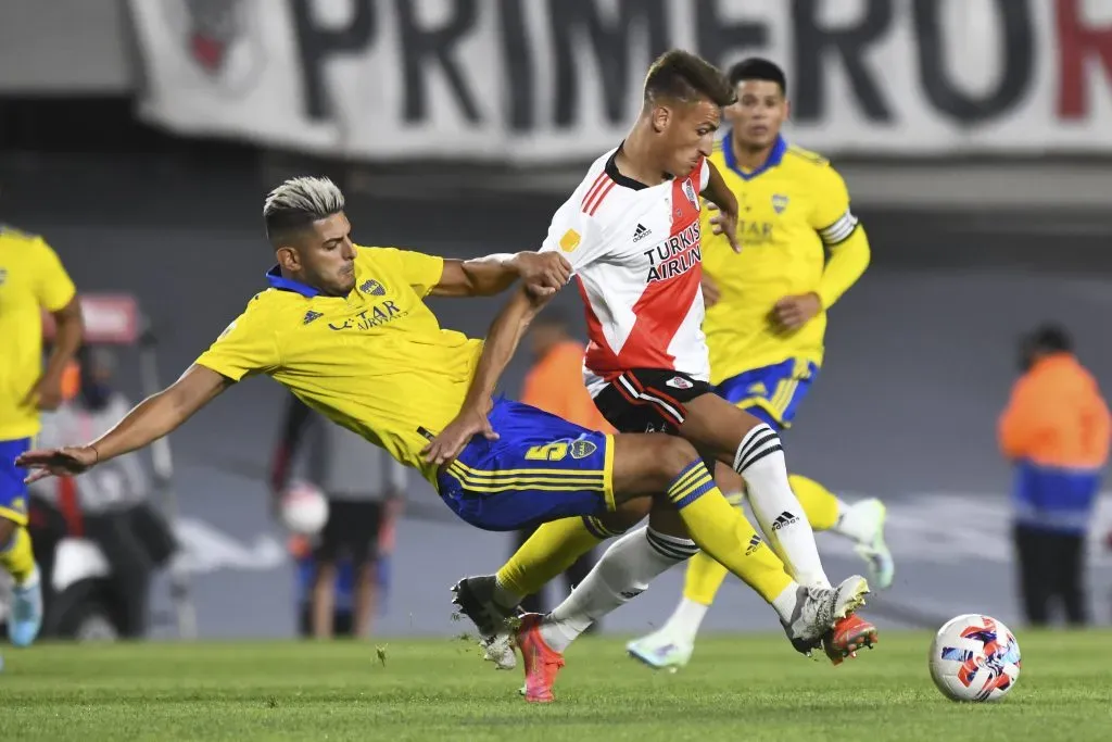 Carlos Zambrano jugando contra River Plate. (Foto: Getty).