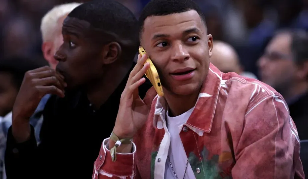 Kylian Mbappé, presente en un choque de NBA: Getty Images