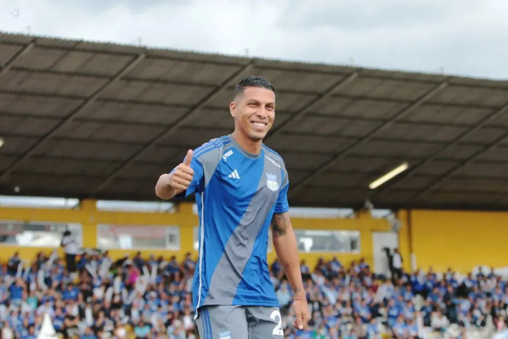 Emelec tiene la camiseta más cara de la LigaPro 2024. (Foto: API)