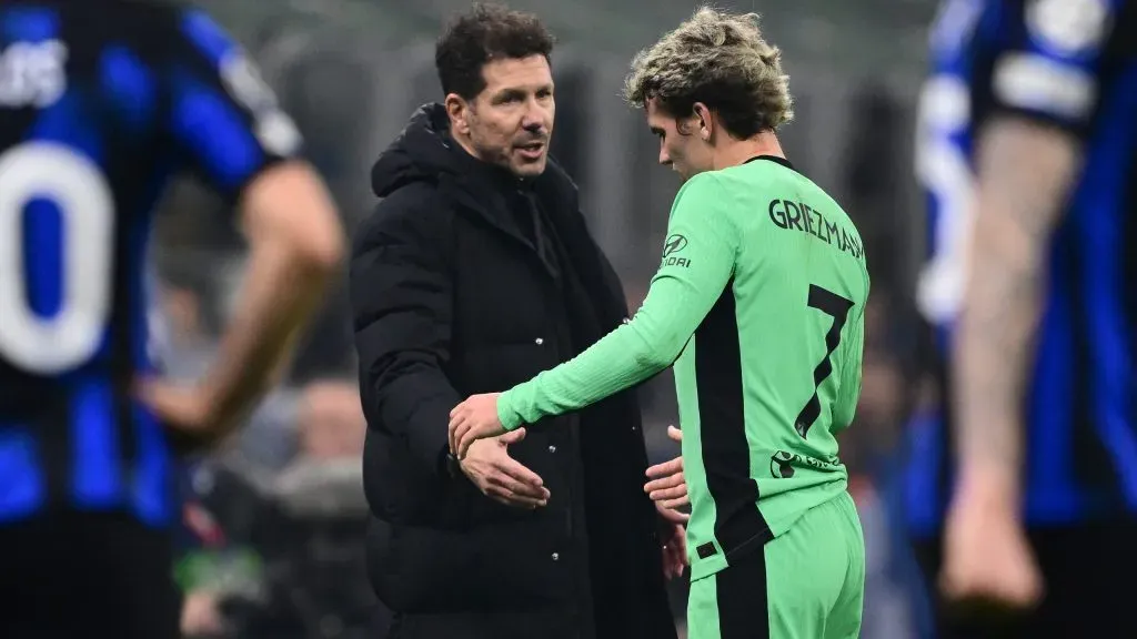 Antoine Griezmann en el momento que debió ser reemplazado frente al Inter de Milán. Getty Images.